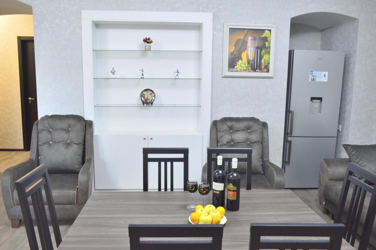 Mtatsmindaze Hotel Tbilisi Bagian luar foto