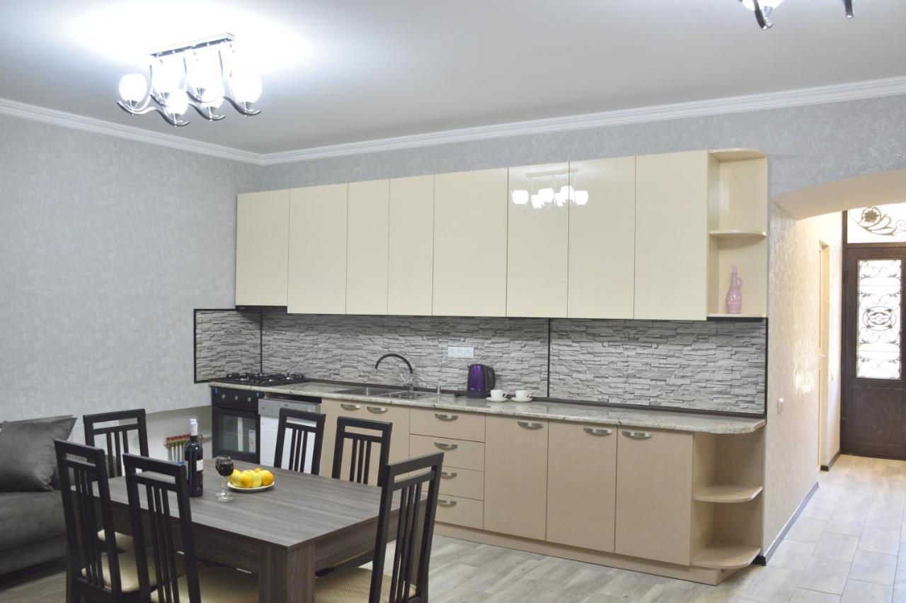 Mtatsmindaze Hotel Tbilisi Bagian luar foto