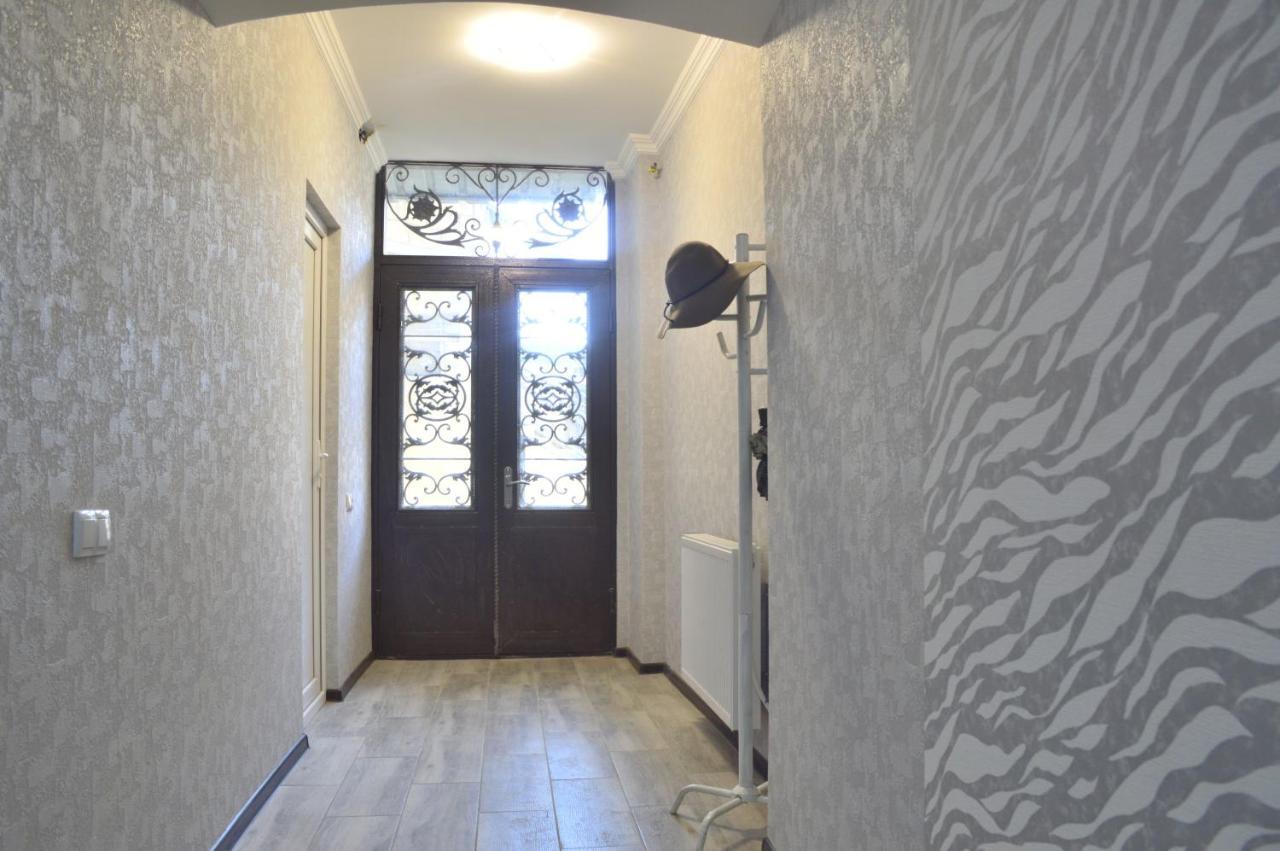Mtatsmindaze Hotel Tbilisi Bagian luar foto